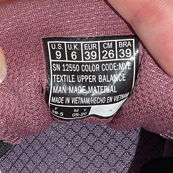 Sketchers Air-Cooled Memory Foam Sneakers - Picture 4 of 8